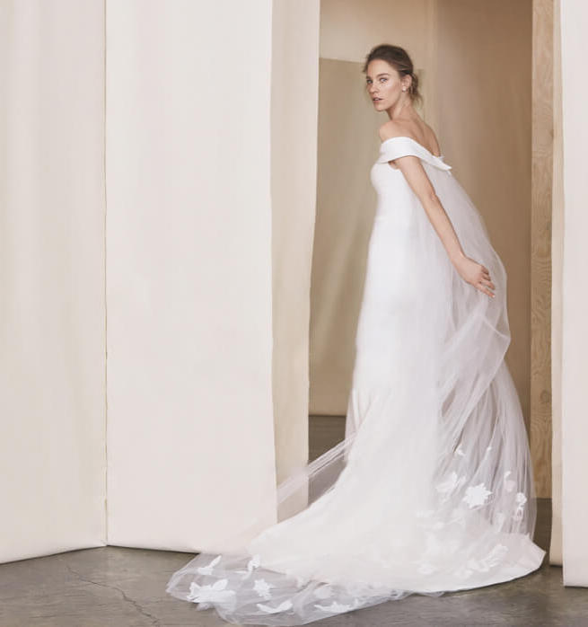 ZANDRA / Pronovias Sale Wedding Dress / UK10 - La Boda Bridal I  Contemporary Bridal Boutique